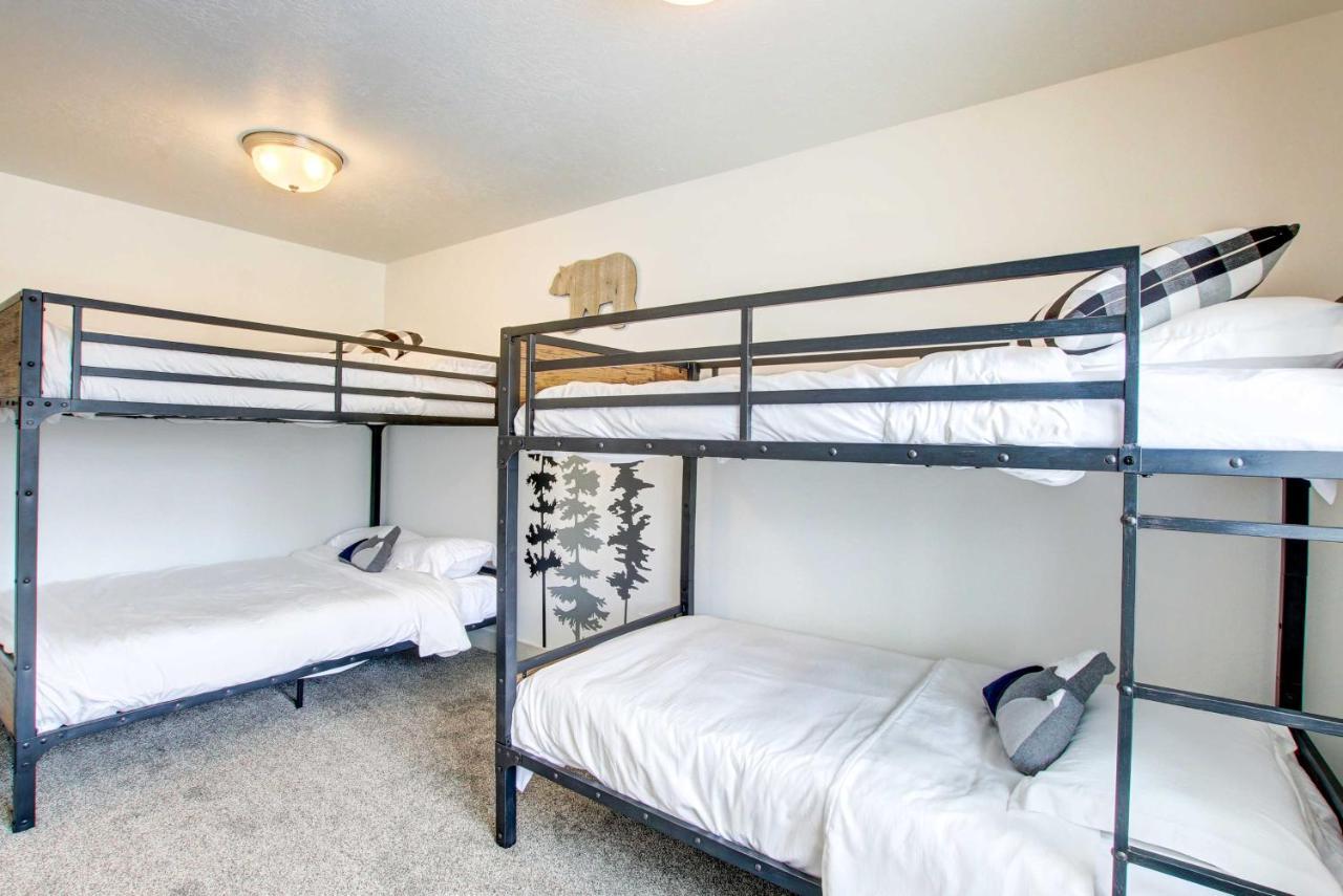 Family-Friendly Bear Lake Vacation Rental Гардън Сити Екстериор снимка